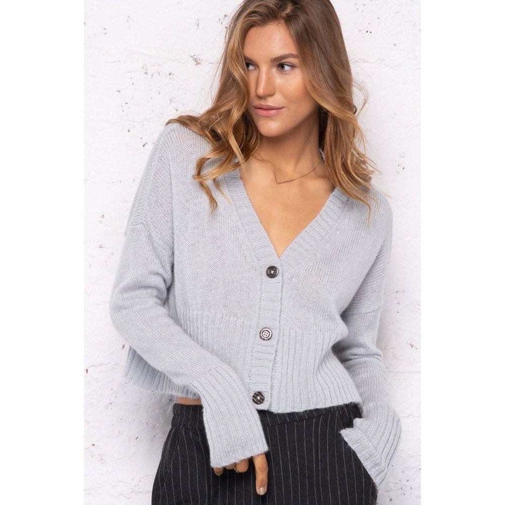 WOODEN SHIPS Beige 3 Button Cropped Cardigan Sweater sz S/M Women's Jumper